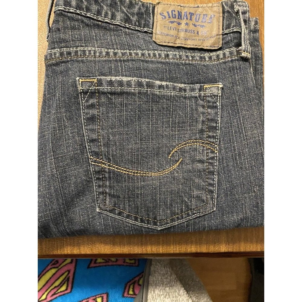 Levis Signature Straus Juniors Size 13 Low Slim Bootcut Cotton blend